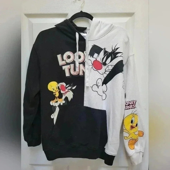Looney Tunes Graphic Sylvester & Tweety Hoodie Sweatshirt Size Large (11/13) - Picture 1 of 3